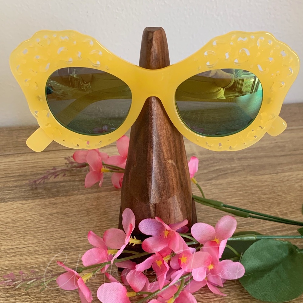 NWT Yellow Hollywood Glam Cat Eye Sunglasses | Designer-Inspired